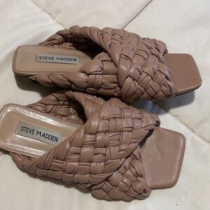 Steve Madden Women's Brown Woven Sandals